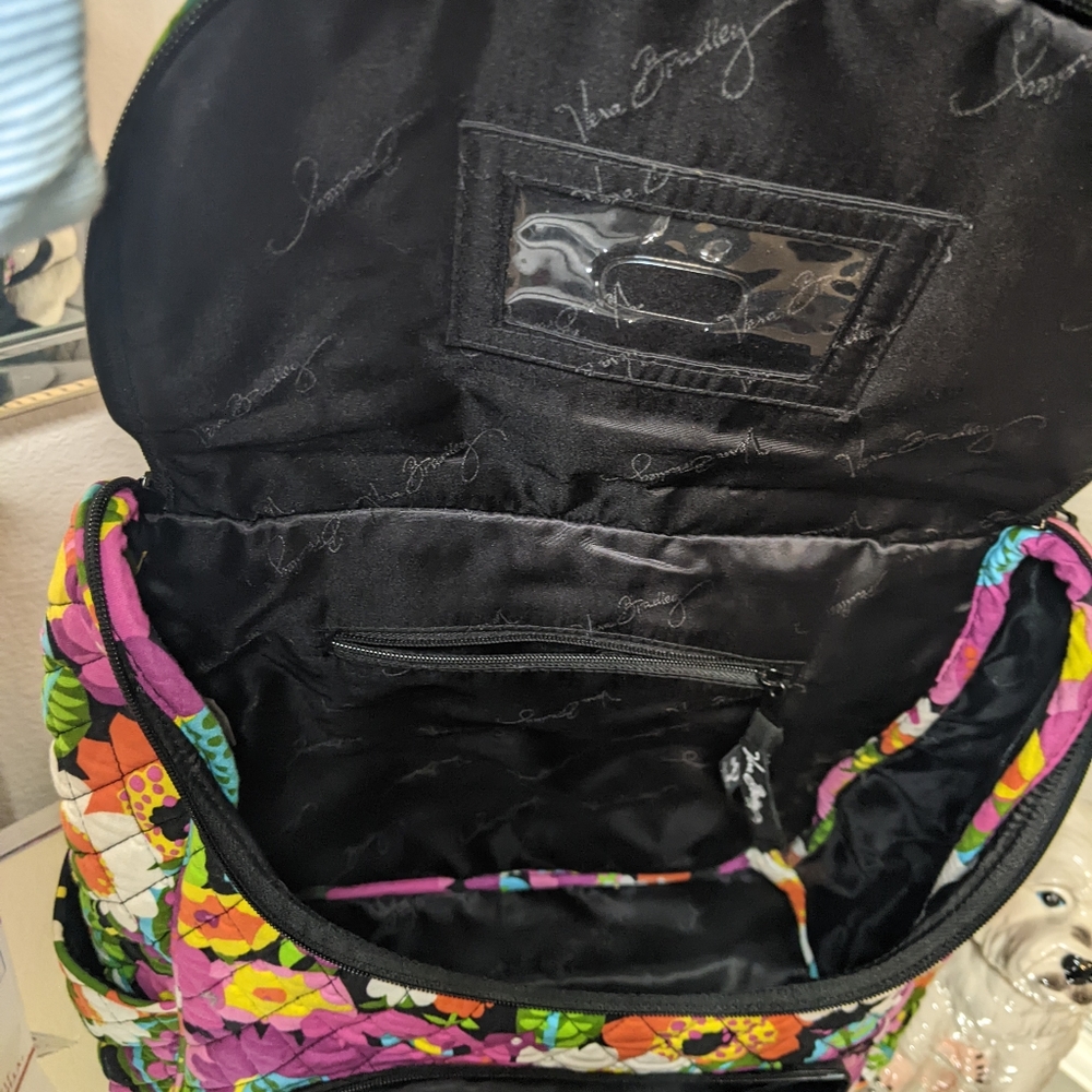 Vera Bradley colorful flowers print quilted backpack - Picture 7 of 11